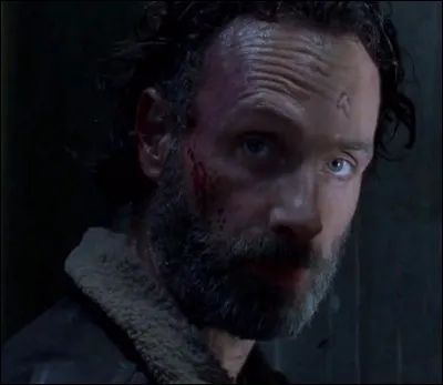 Quelle est la dernière phrase de la saison 4, censurée par AMC que Rick dit dans le conteneur ?