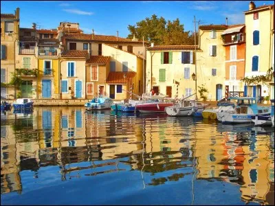 Martigues est la plus belle ville de France.