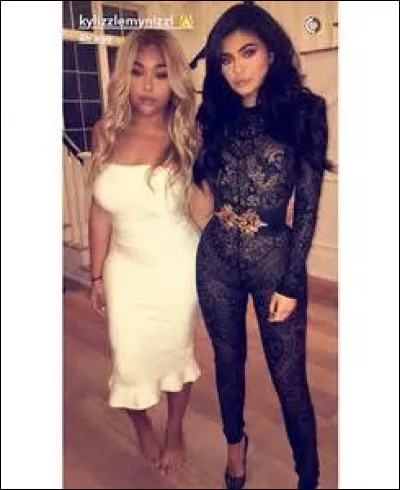 Quel âge a-t-elle actuellement (lundi 10 octobre 2016) ?