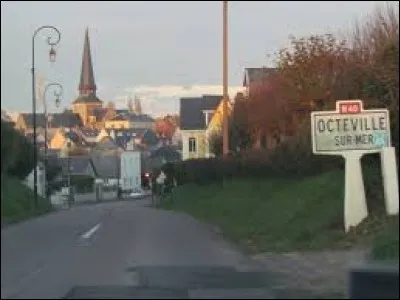 Nous sommes à l'entrée d'Octeville-sur-Mer. Ville normande, dans l'arrondissement du Havre, elle se situe dans le département ...