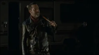 Quelle est la première phrase de Negan en sortant du van ?