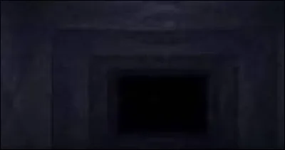 Quelle est la touche pour avancer dans les salles ?