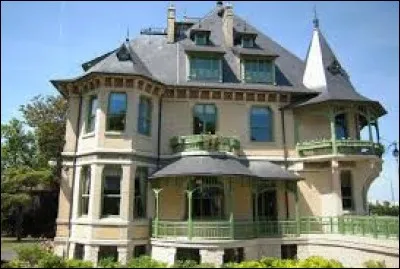 Quelle villa rémoise appartient à la maison de champagne Vranken ?