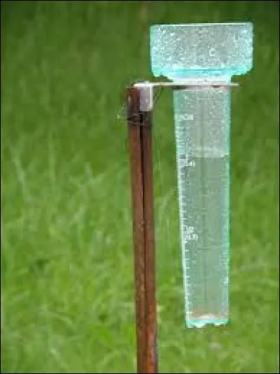 Avec quel instrument mesure-t-on le niveau des précipitations ?