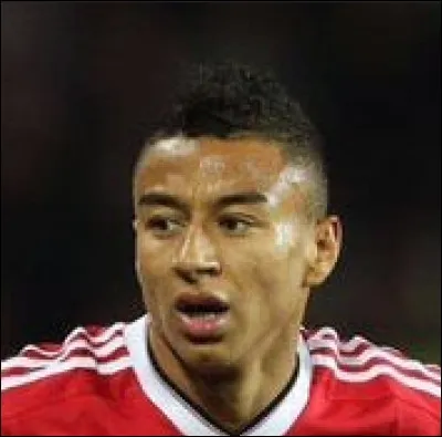 Et enfin, quel est le numéro de Lingard ? (en club)