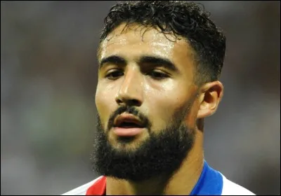 Quel est le numéro de Nabil Fekir ? (en club)
