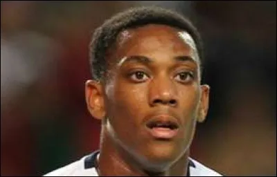 Quel est le numéro de Martial ?