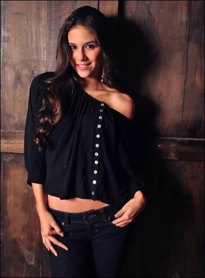 Quel âge a-t-elle ?