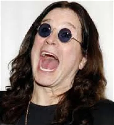 De quel groupe considéré comme le pionnier du métal, Ozzy Osbourne était-il le chanteur ?