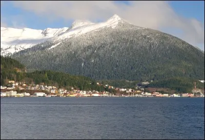 Dans quel pays d'Amérique du Nord se situe la ville de Ketchikan ?