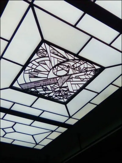 Où doit-on se trouver pour voir cette verrière ?