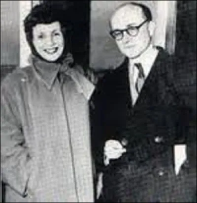 Restons sur cette personnalité. Pour combler le manque de quotidien le dimanche, il fonde, en 1949, "Le Journal du dimanche". En 1960, il lance aussi l'hebdomadaire "Télé 7 jours", qui succède à "Télé-60". Mort en 1972, il reste également un des pionniers de la télévision en créant, en 1959, la première émission télévisée d'informations et de reportages qui sera diffusée jusqu'en 1968 :