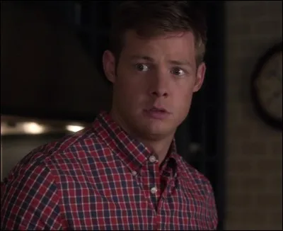 Qui est sorti avec Andrew ?