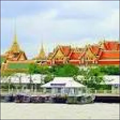 Qui était Bhumidol ?