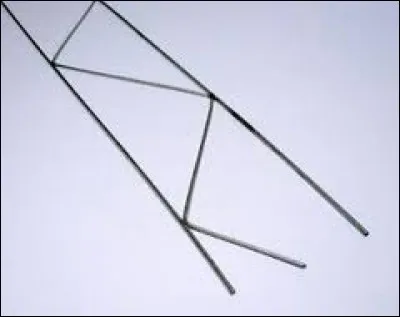 Ce treillis métallique se place dans les joints horizontaux et améliore la résistance du mur. Quelle marque a donné son nom à cette armature ?