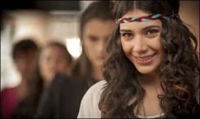 Comment s'appelle la meilleure amie de Daisy ?