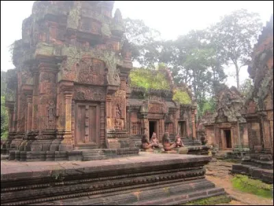 Quel est le surnom de Banteay Sreï ?