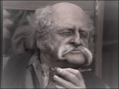 Théoda Letondeur, dans l'épisode de "La Berçante", a gagné 11 procès et il en a perdu 12. Dans quel comté habite-t-il ?