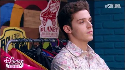 Matteo est amoureux d'(e)...