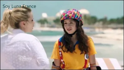 Matteo a sauvé la vie de Luna dans le premier épisode. 
Ámbar est-elle jalouse ?