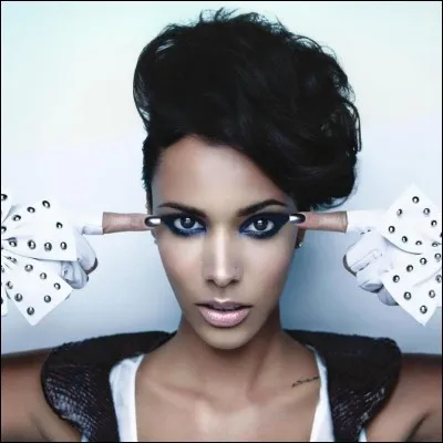 Comment s'appelle son premier album ?