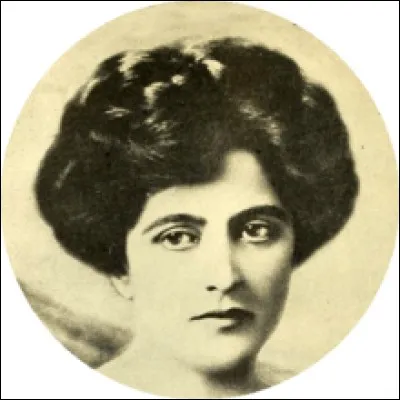 Pendant combien d'années Maxine Elliott Hicks a-t-elle tourné pour le cinéma ?