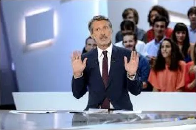 Cette émission de télévision française de divertissement et d'actualité est diffusée sur la chaîne Canal+. Retrouvez-la !