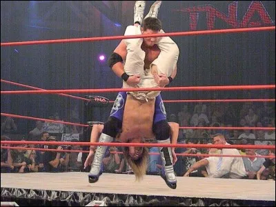 Quelle est la prise de finition d'AJ Styles ?