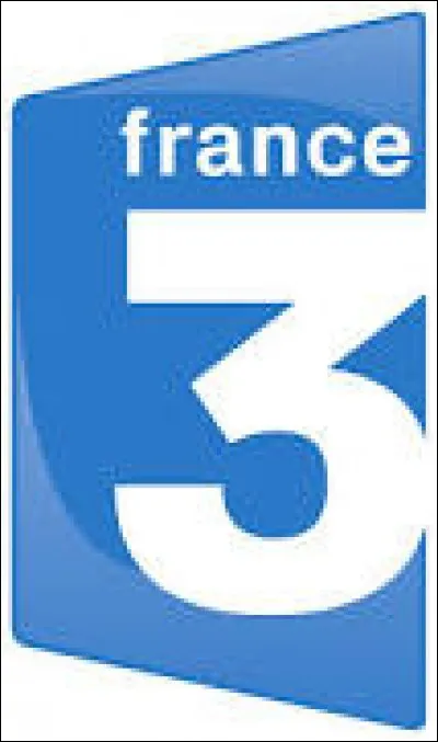 Quelle série télévisée française est lancée sur France 3 en 2004 ?