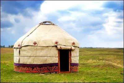 Comment appelle-t-on cet habitat de l'Asie centrale ?