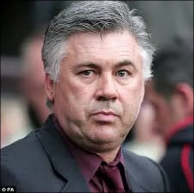 À quelle abréviation d'unité de mesure correspondent ses initiales ?