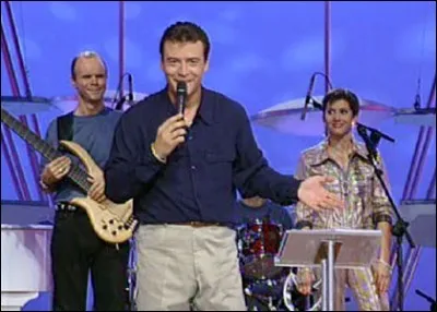 A partir de 1994, quel jeu musical, reprenant le principe du blind-test, rythmait les dimanches soir (puis ceux de la semaine) de France 3 ?