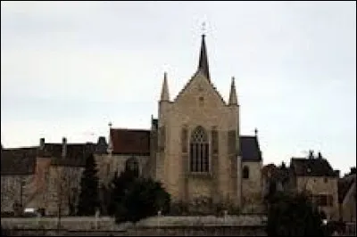 Nous terminons notre balade à Saint-Sauveur. Ancienne commune Viennoise, elle se situe dans l'ancienne région ...
