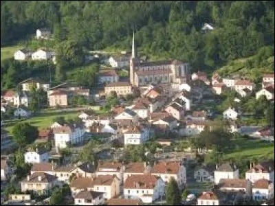 Nous passons à présent au-dessus de Rupt-sur-Moselle. Ville lorraine de l'arrondissement d'Épinal, dans l'aire urbaine du Thillot, elle se situe dans le département ...