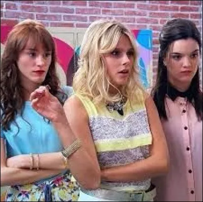 Comment s'appellent les amies d'Ambre ?