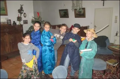 Quel personnage de &laquo; Mulan &raquo; ne figure pas sur la photo ?