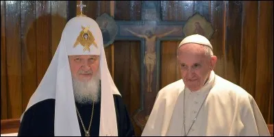 Trouve la différence entre les catholiques et les orthodoxes !
(deux réponses possibles)