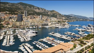 La principauté de Monaco est enclavée dans un département français. Lequel ?