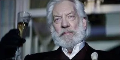 Donald Sutherland est un immense acteur à la carrière déjà bien fournie. Kiefer, l'un de ses fils, a suivi les traces de son père, devenant lui aussi un acteur reconnu. Cliquez sur sa photo :