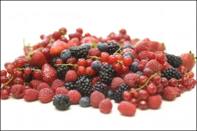 Les fraises, les framboises ou les mûres que l'on trouve dans les forêts ou en pleine nature sont des fruits...