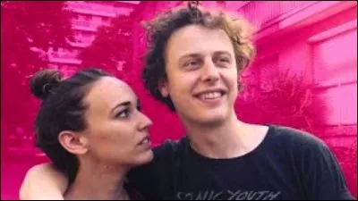 Dans sa vidéo "La jalousie en couple", quel message Norman reçoit-il à 02 h 00 du matin ?