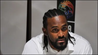 Quelle taille fait Ronny Turiaf ?