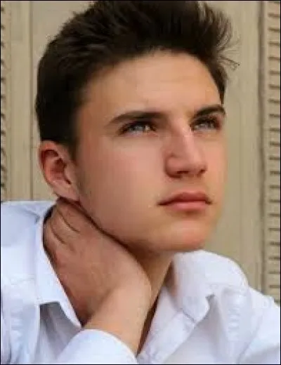 Comment s'appelle l'enfant de Laly et Antonio ?