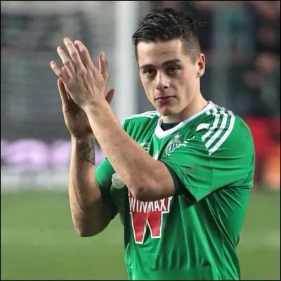 Dans quel club Romain Hamouma joue-t-il ?