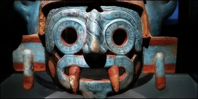 Chez les Aztèques, comment s'appelle le dieu de l'eau, de la pluie ?