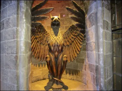 Dans "Harry Potter et la Coupe de feu", le mot de passe du bureau de Dumbledore est...