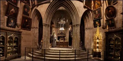 Quel est le portait qui se trouve dans le bureau de Dumbledore et au 12 Square Grimmaurd ?