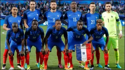 En quelle année rejoint-il l'équipe de France ?