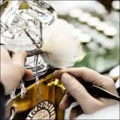 C'est un parfum de Guerlain.