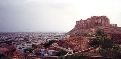 Quel est le surnom de Jodhpur, une ville située en Inde ?